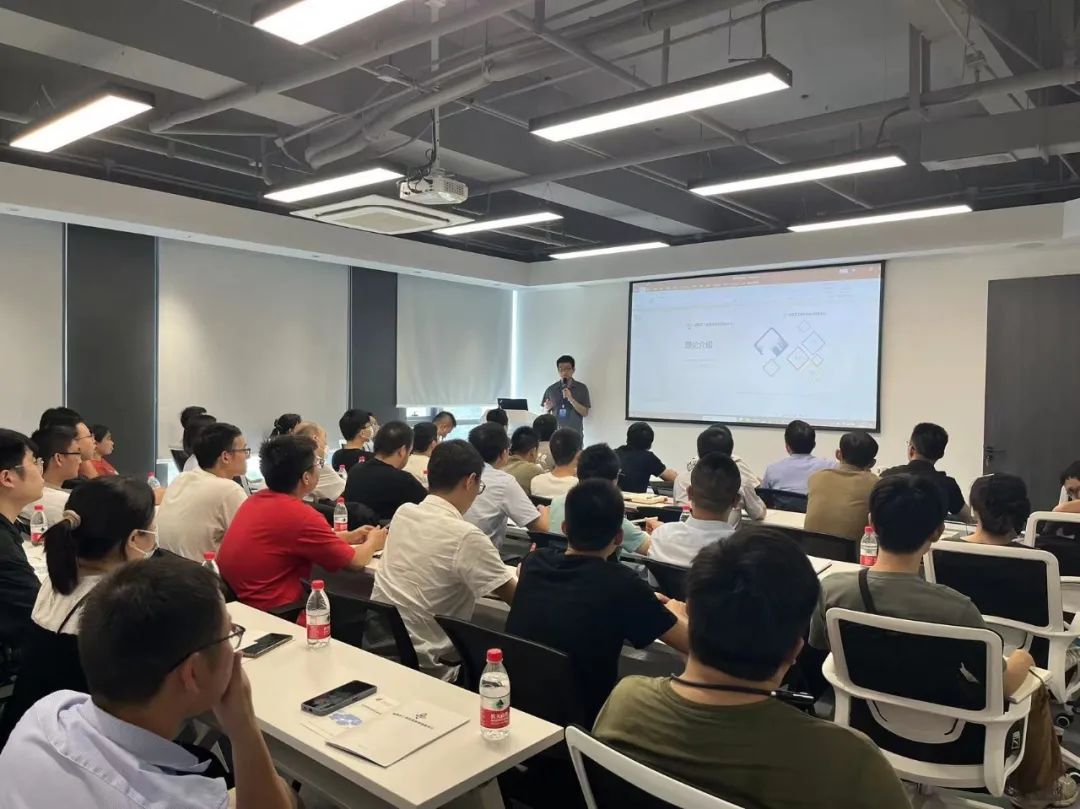 火炬物联举办仿真技术公益培训